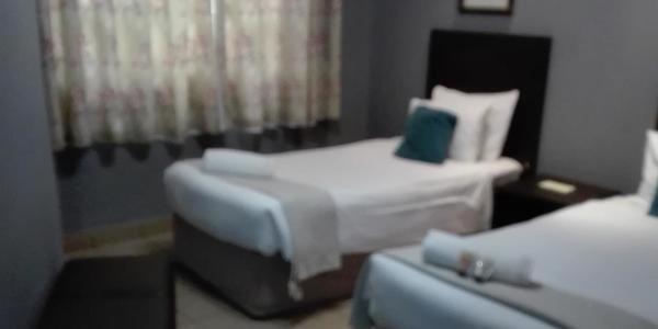 Waterside Lodge Cc Piet Retief Ngoại thất bức ảnh